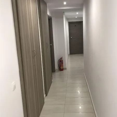 雷克斯酒店 2*