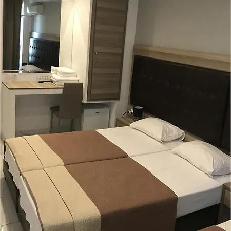 雷克斯酒店