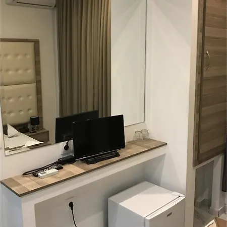雷克斯酒店 酒店 2*