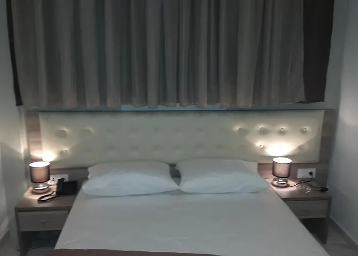 Rex Hotel 2*