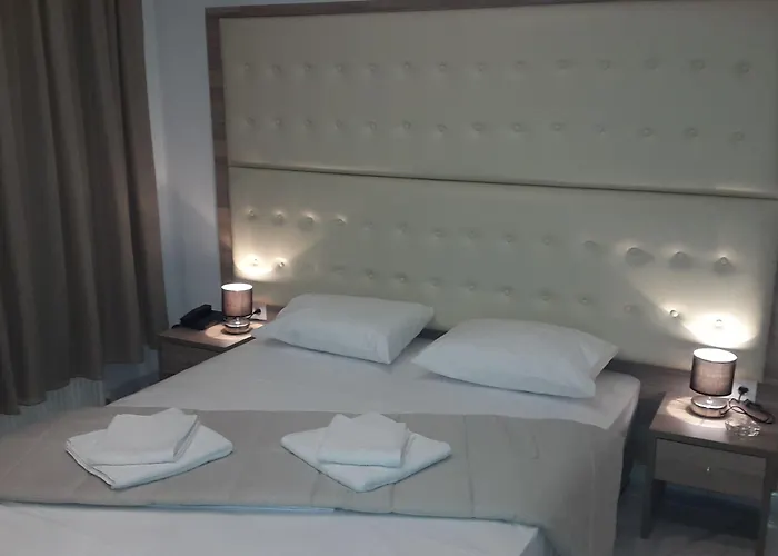 Rex Hotel 2*