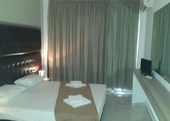 Rex Hotel 2*