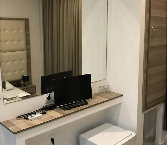 Rex Hotel 2*
